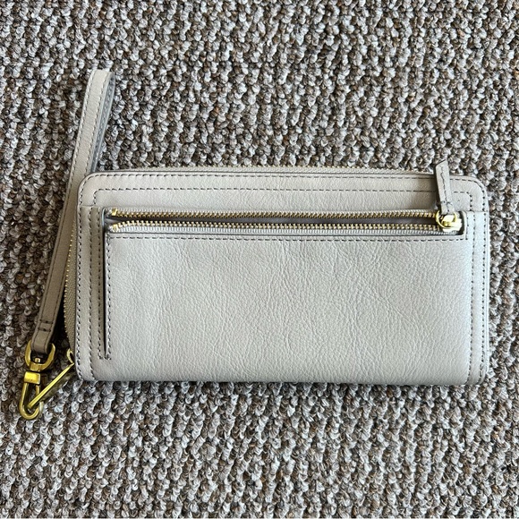 FOSSIL Logan RFID Zip Around Clutch - Picture 2 of 7